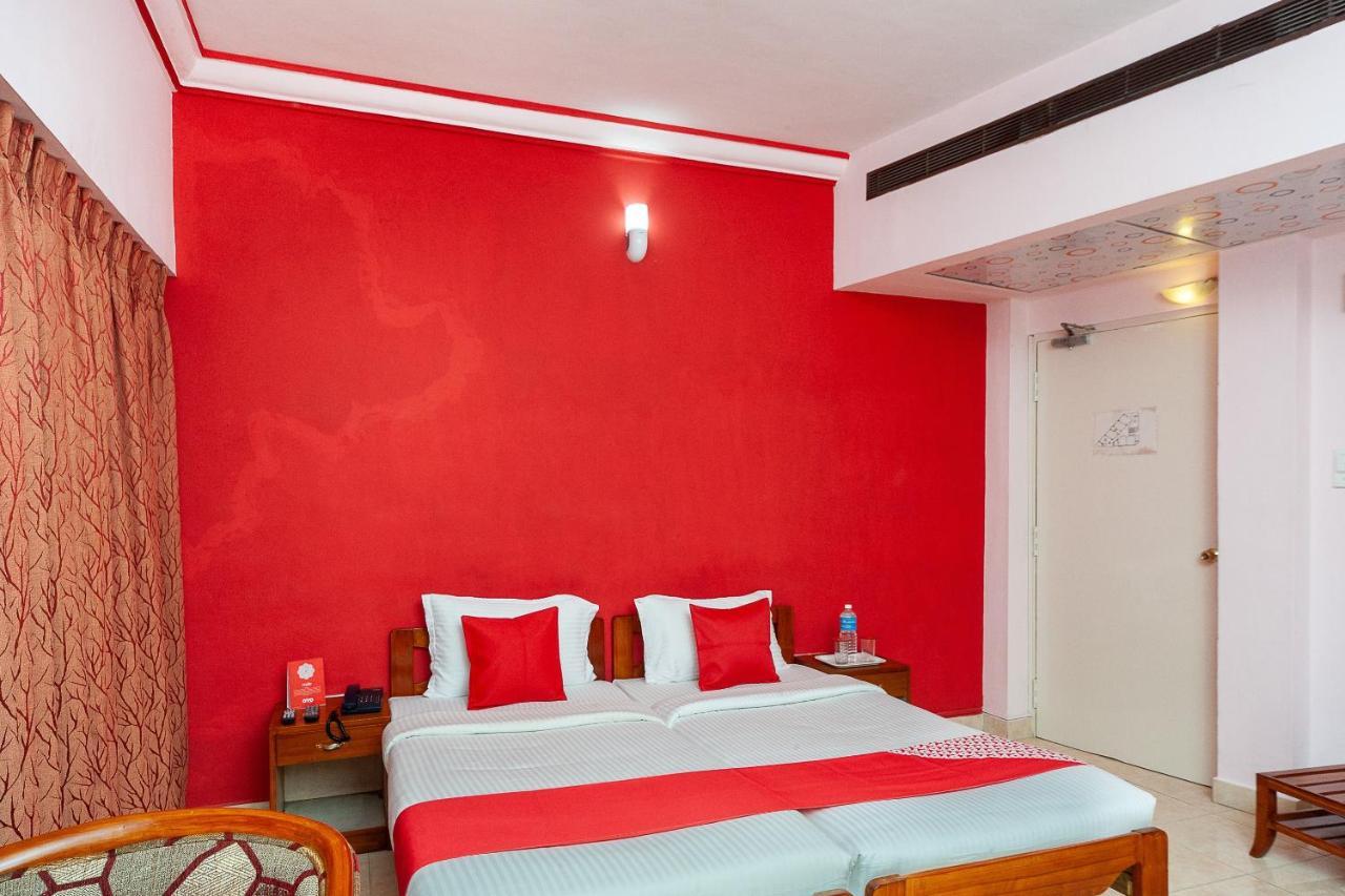 Hotel Manhattan شيناي المظهر الخارجي الصورة