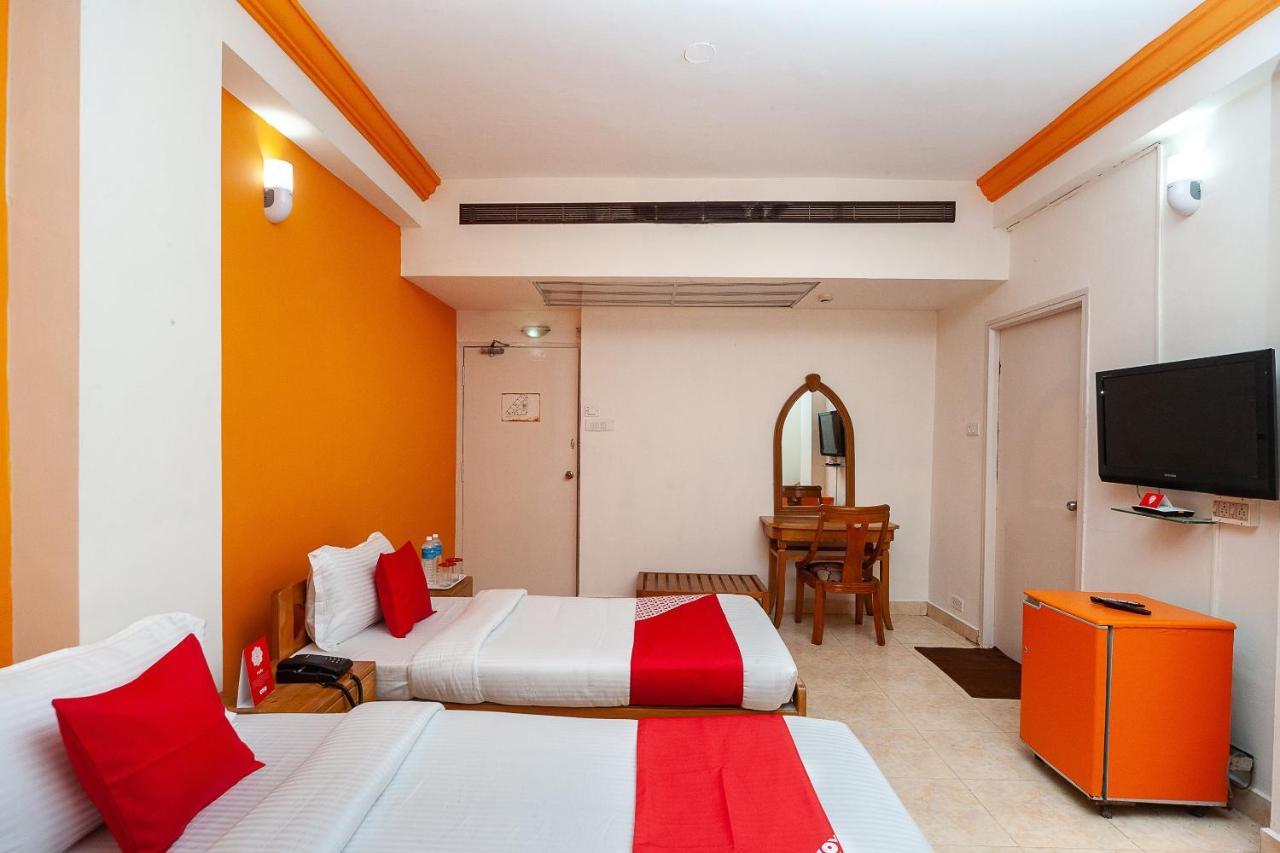Hotel Manhattan شيناي المظهر الخارجي الصورة