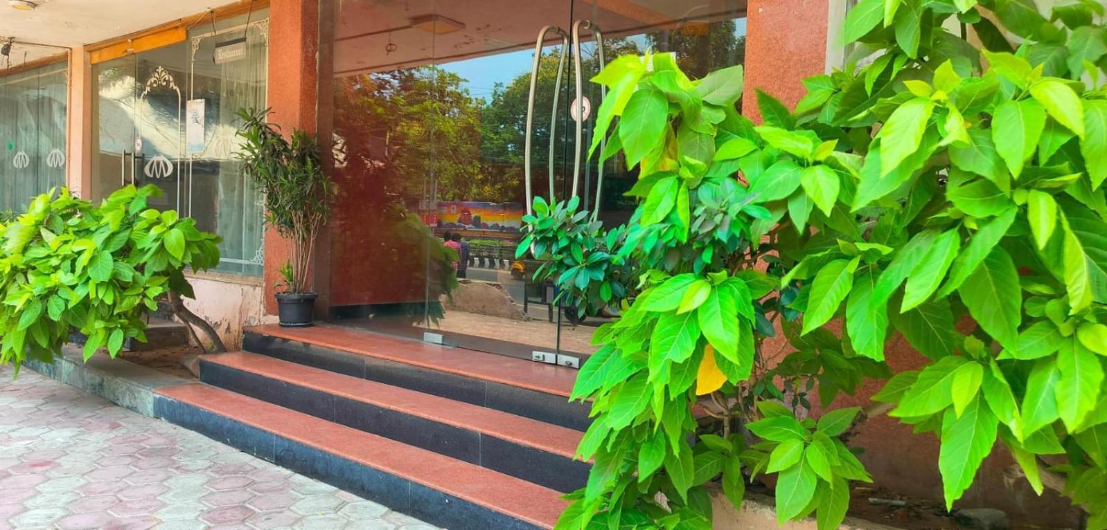Hotel Manhattan شيناي المظهر الخارجي الصورة